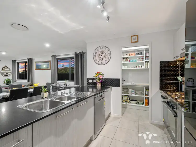 27 Silvertop Crescent, Spring Mountain QLD 4300