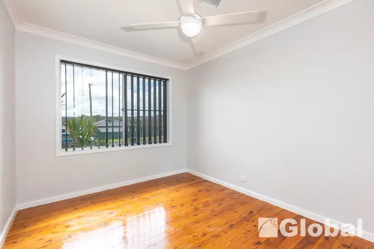 Sixth view of Homely house listing, 28 Argyll Cr, Edgeworth NSW 2285