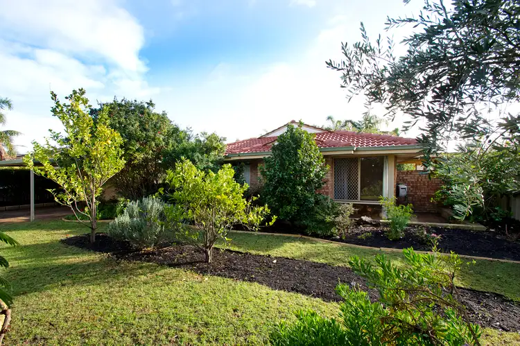 11 Dartford Crescent, Marangaroo WA 6064