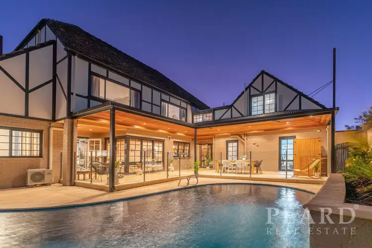 2 Abelia Court
