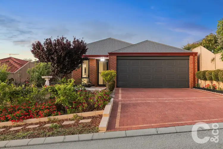 Second view of Homely house listing, 6 Borthwick Place, Orelia WA 6167