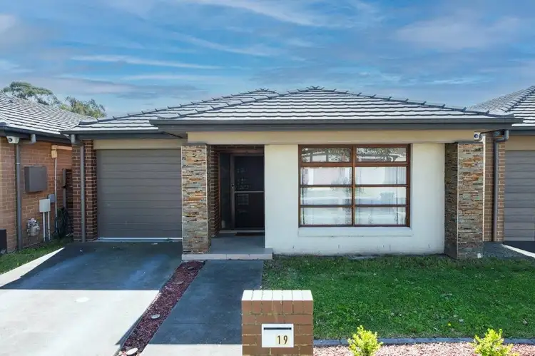 19 Jaeger Street, Cranebrook NSW 2749