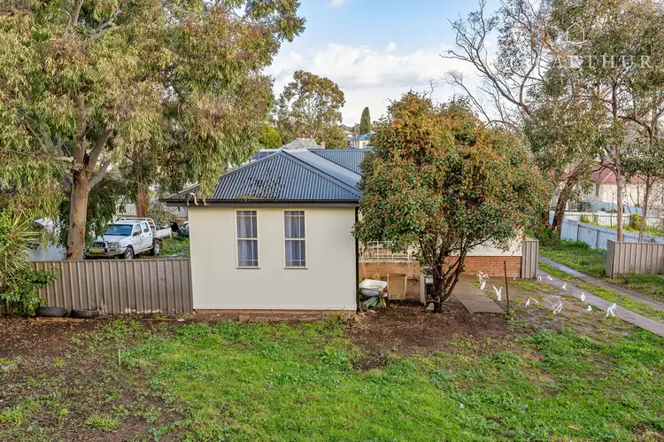 155 Macleay Street, Mount Austin NSW 2650