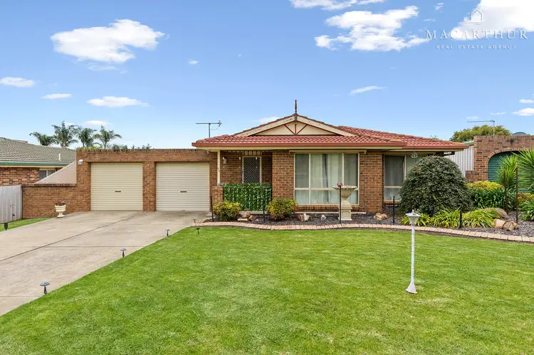 82 Dalman Parkway, Glenfield Park NSW 2650