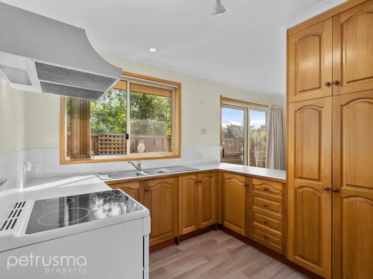 Fourth view of Homely villa listing, 5/141 Gordons Hill Road, Lindisfarne TAS 7015
