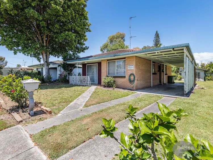 8 Sunbird Avenue, Paradise Point QLD 4216