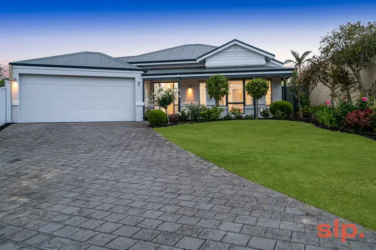 7 Altona Place, Carramar WA 6031