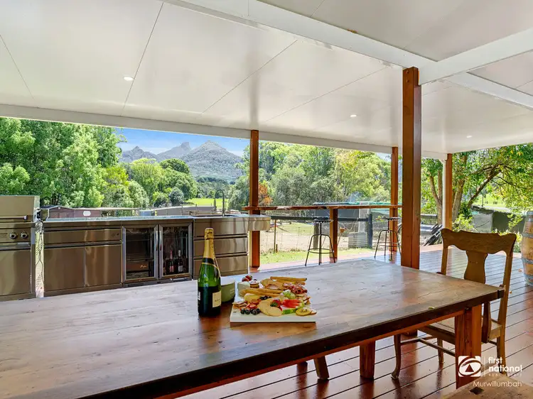 32 Meadow Place, Uki NSW 2484