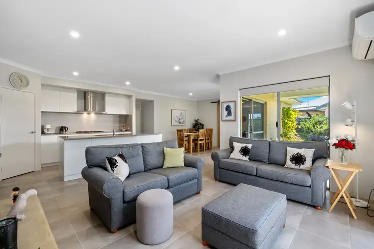 10 Bartley Chase, Aveley WA 6069