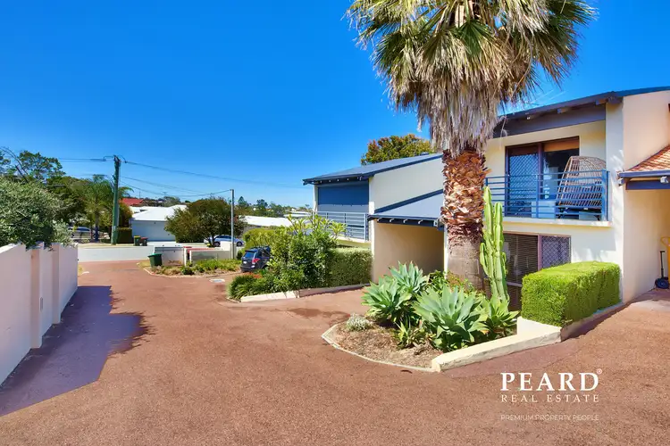 2/32 Sackville Terrace, Scarborough WA 6019