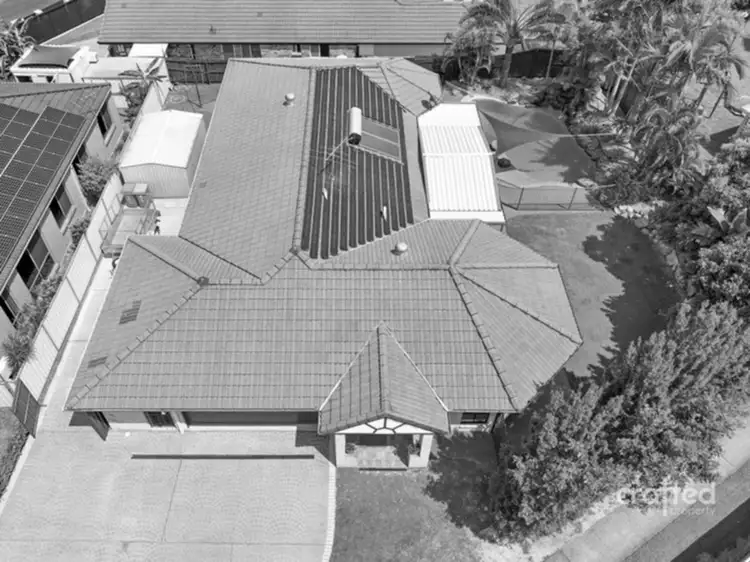 4 Hass Place, Heritage Park QLD 4118