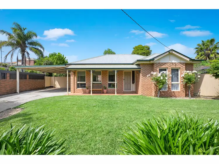 651 Pearsall Street, Lavington NSW 2641