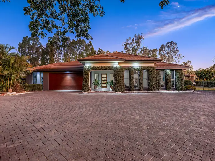 8 Kallatina Terrace, Karalee QLD 4306