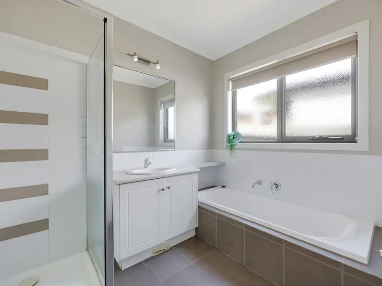 Fifth view of Homely house listing, 8 Singleton Court, Warrnambool VIC 3280