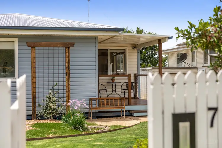 7 Tyack Street, Newtown QLD 4350