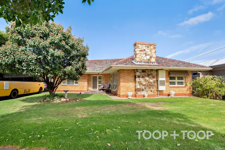 17 Riverside Drive, Fulham SA 5024