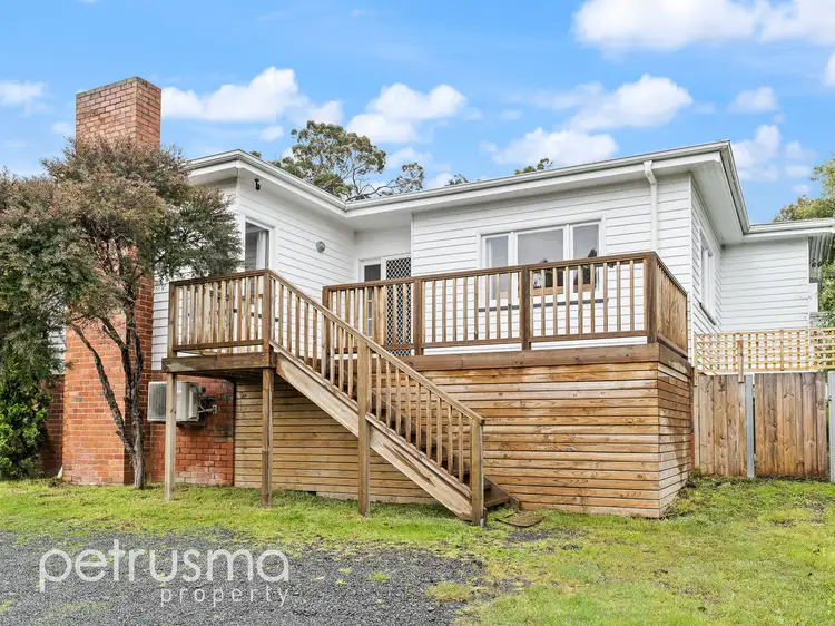 83 Gordons Hill Road, Lindisfarne TAS 7015