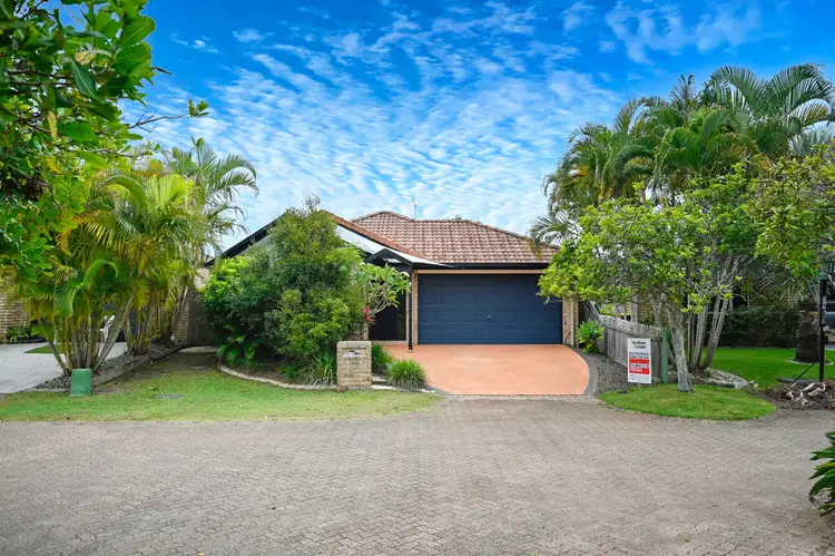 5 Glenmore Close