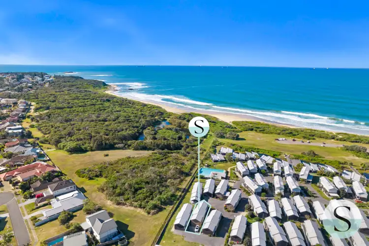 3 Island Outlook, Caves Beach NSW 2281