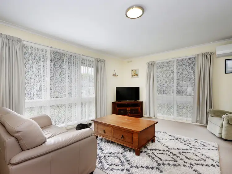 Second view of Homely house listing, 5 Canopus Court, Sale VIC 3850