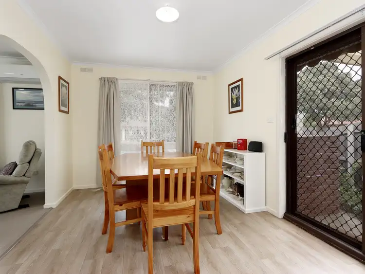 Fifth view of Homely house listing, 5 Canopus Court, Sale VIC 3850