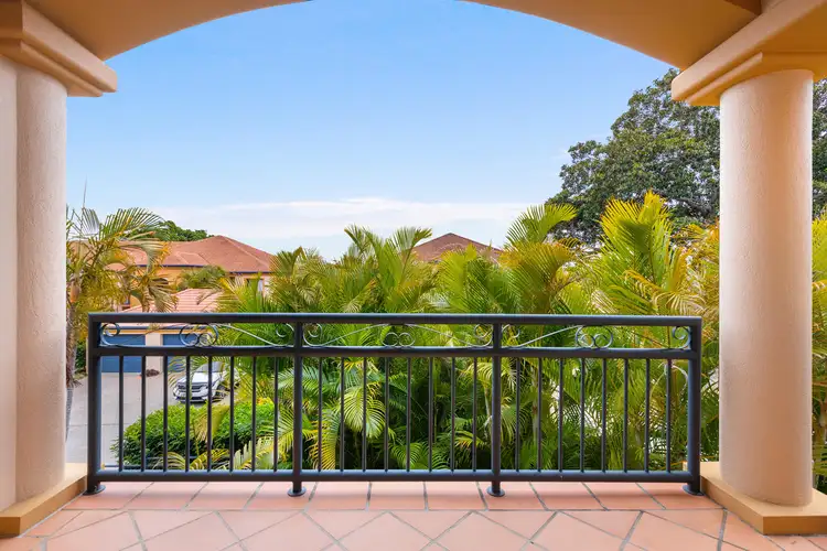104/85 Palm Meadows Drive, Carrara QLD 4211