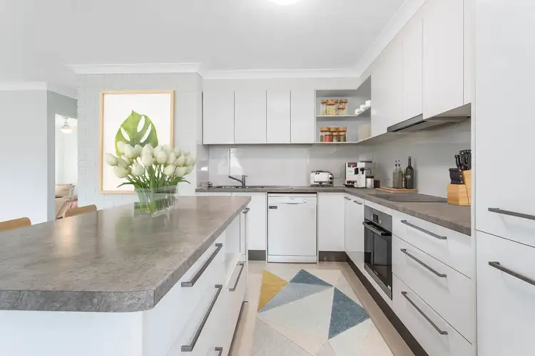 Second view of Homely unit listing, 2/186 Mein Street, Scarborough QLD 4020
