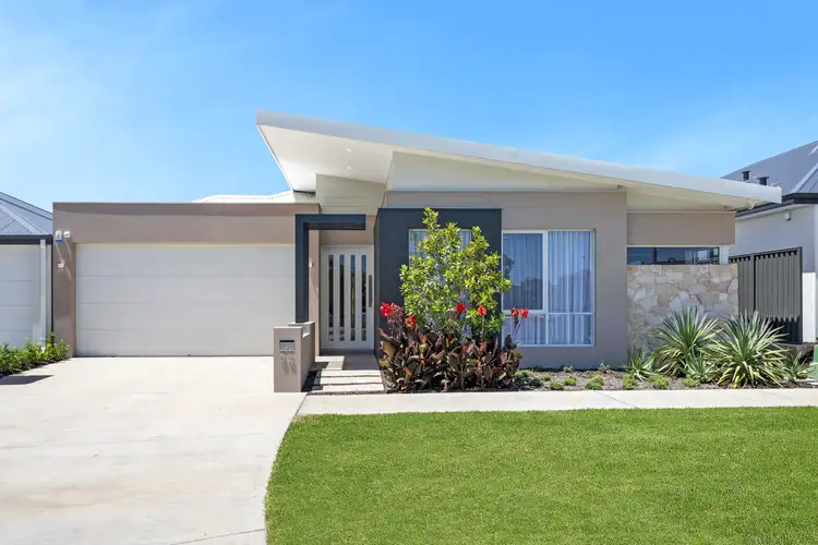 32 Entwistle Way, Aveley WA 6069
