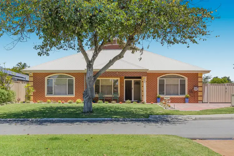 27 Lexington Avenue, Canning Vale WA 6155