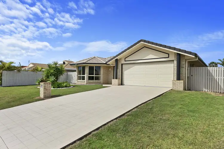 7 Mainsail Court, Point Vernon QLD 4655