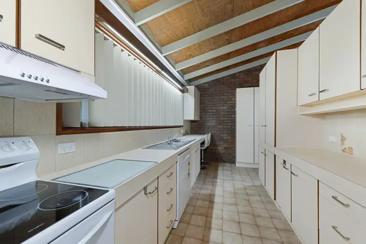 Fifth view of Homely semi-detached listing, 2/6 Emerick Street, Kepnock QLD 4670