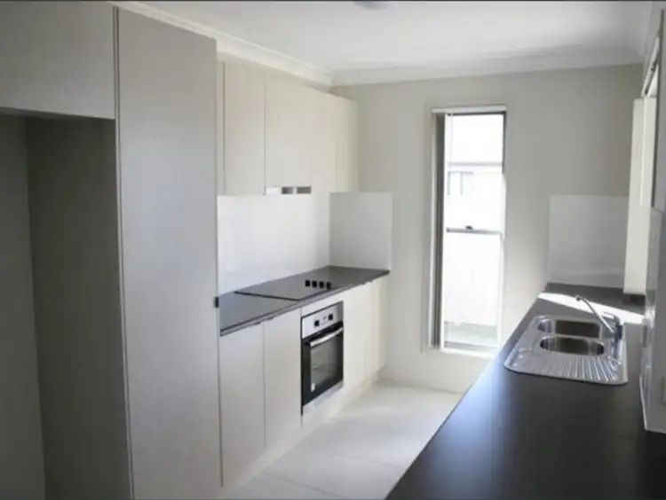 Second view of Homely house listing, 8 Flemington Road, Emerald QLD 4720