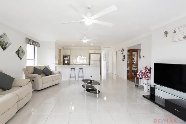 4 Honey Street, Caloundra West QLD 4551