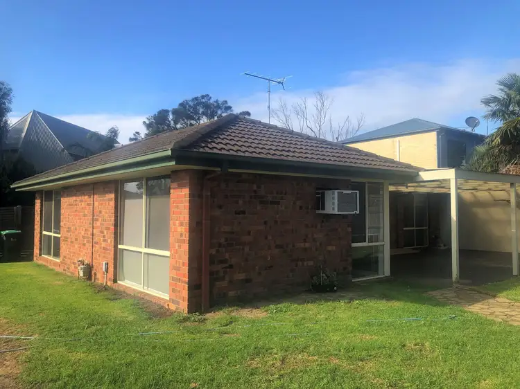 34 Golden Beach Way