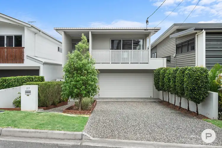 27 Waverley Road, Camp Hill QLD 4152