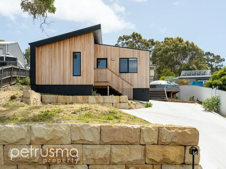 16 Lantana Place, Primrose Sands TAS 7173