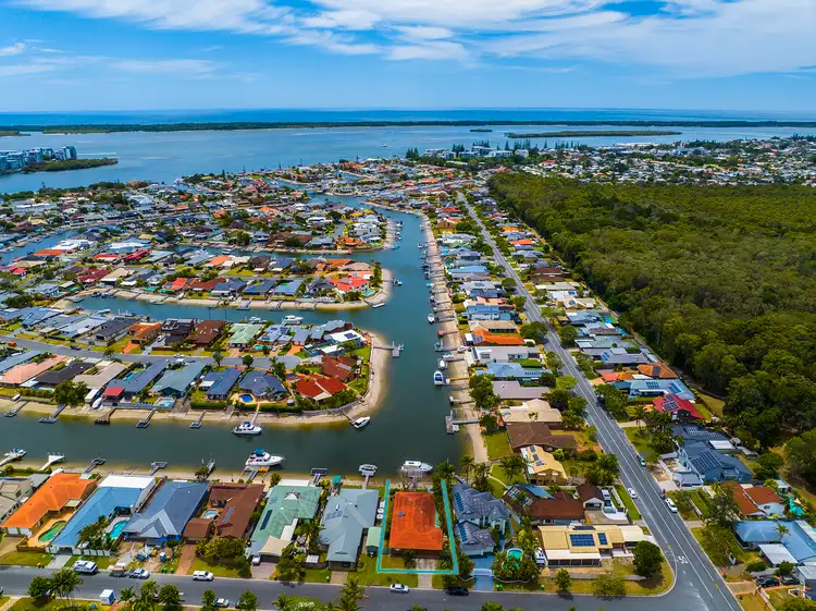 5 Camelot Crescent, Hollywell QLD 4216