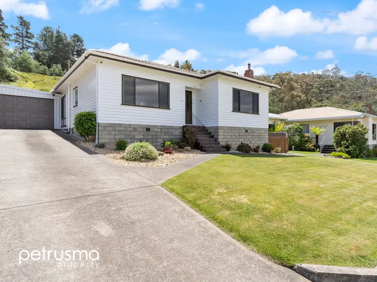 64 Southview Crescent, New Norfolk TAS 7140