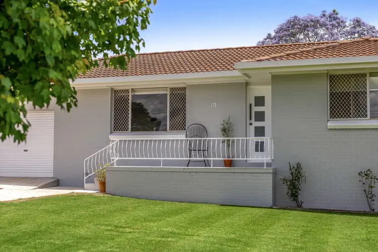 19 Skehan Street, Centenary Heights QLD 4350
