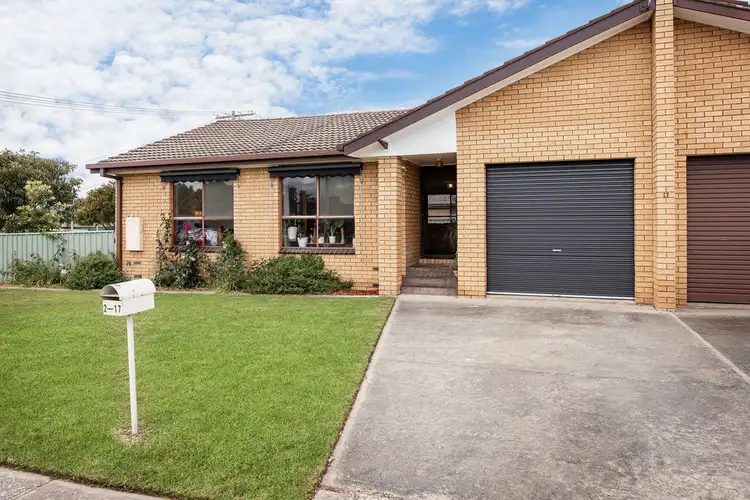 Main view of Homely unit listing, 2/17 Angus Avenue, Wodonga VIC 3690