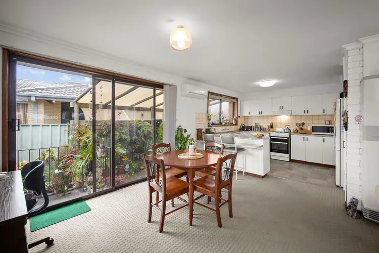Sixth view of Homely unit listing, 2/17 Angus Avenue, Wodonga VIC 3690