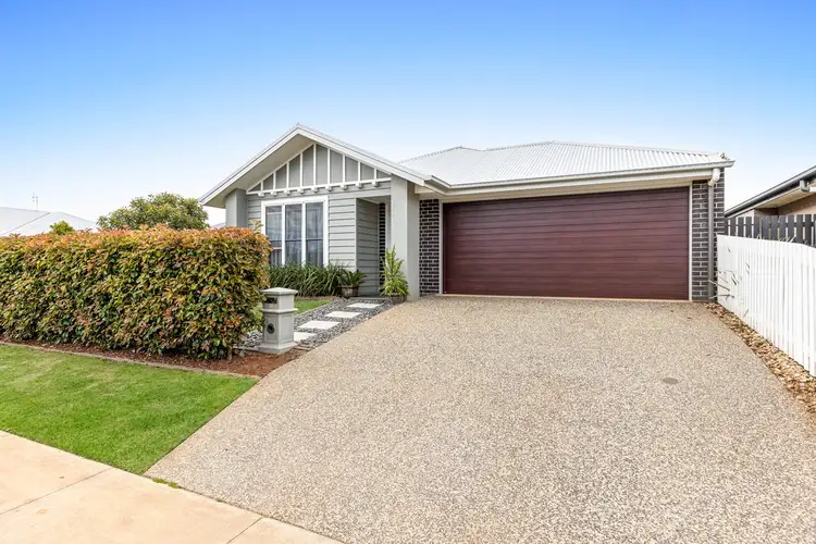 8 Crooke Street, Highfields QLD 4352