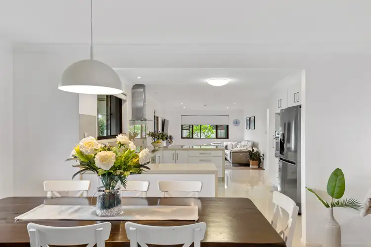 Fifth view of Homely house listing, 6 Nunney Place, Carindale QLD 4152