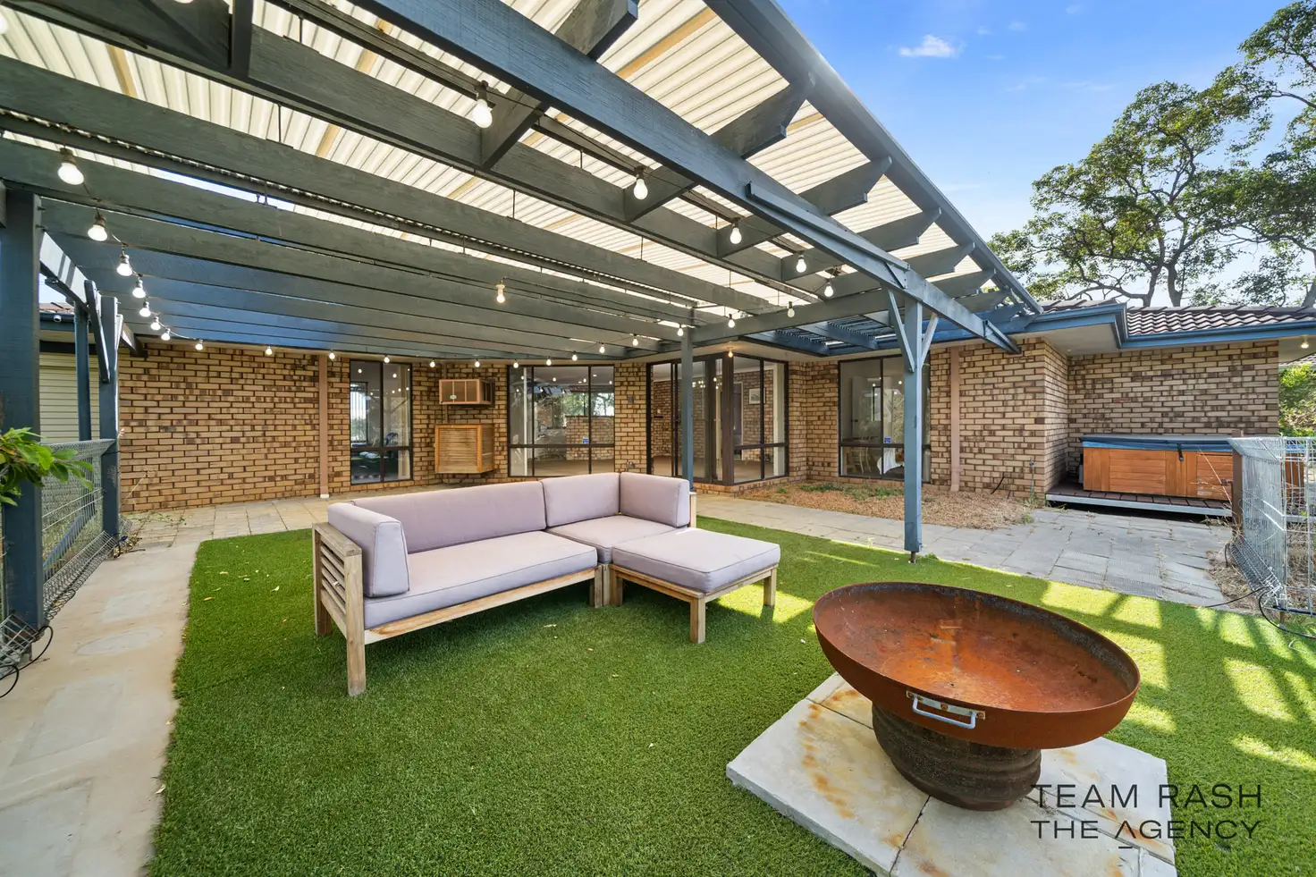 Main view of Homely house listing, 3 Sapphire Court, Mount Richon WA 6112