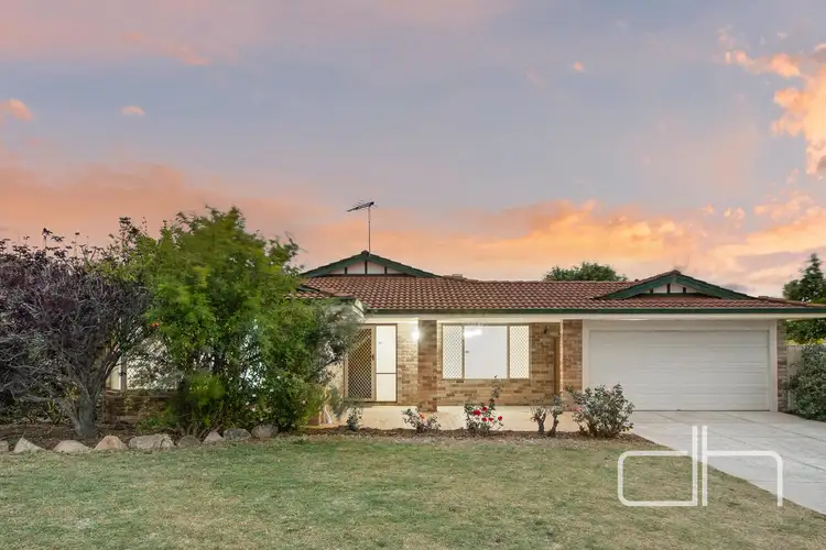12 Thurburn Retreat, Marangaroo WA 6064
