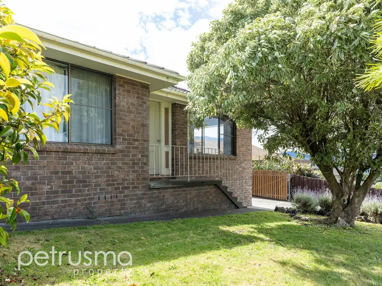 8 Serre Road, Kingston TAS 7050