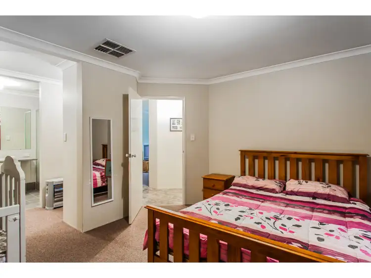 Fifth view of Homely house listing, 8 Dalrymple Drive, Leda WA 6170