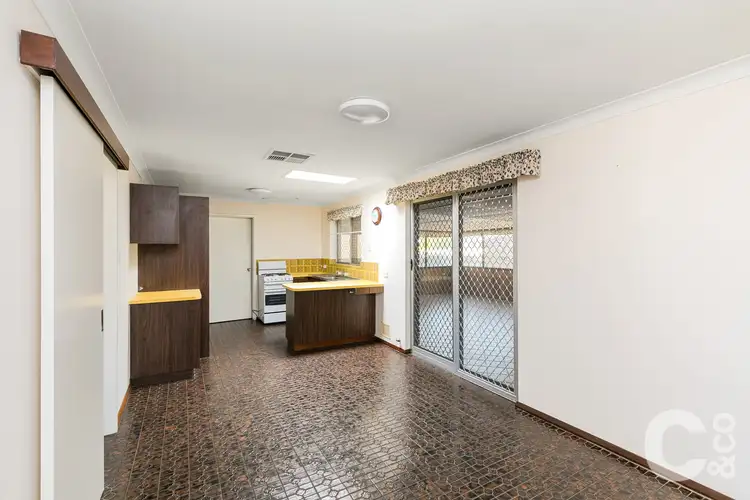 Seventh view of Homely house listing, 8 Hunt Place, Parmelia WA 6167