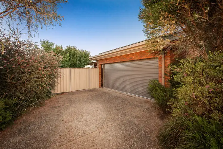 Second view of Homely house listing, 1 Hilltop Court, Wodonga VIC 3690