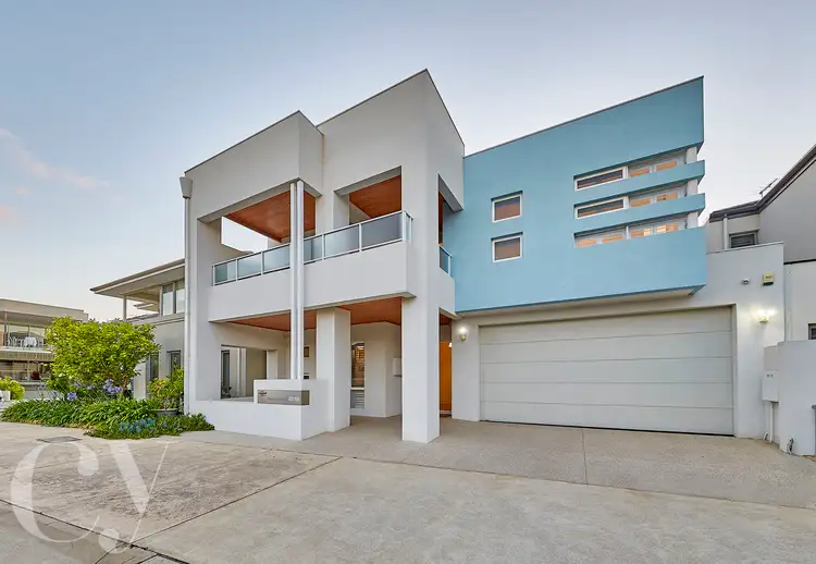 25 Orsino Boulevard, North Coogee WA 6163